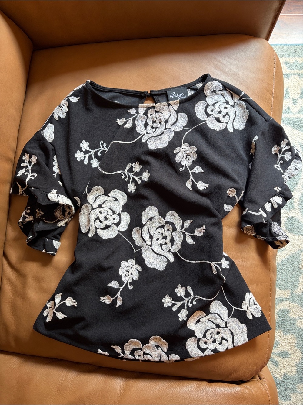 Black Floral Short-Sleeve Blouse, Key Hole Back